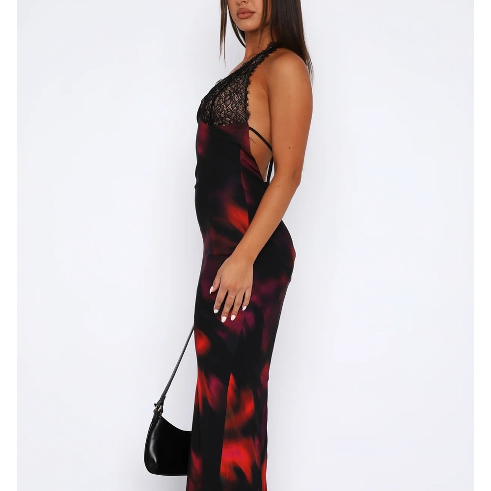 Elegant Floral Halter Dress - Picture 2 of 4